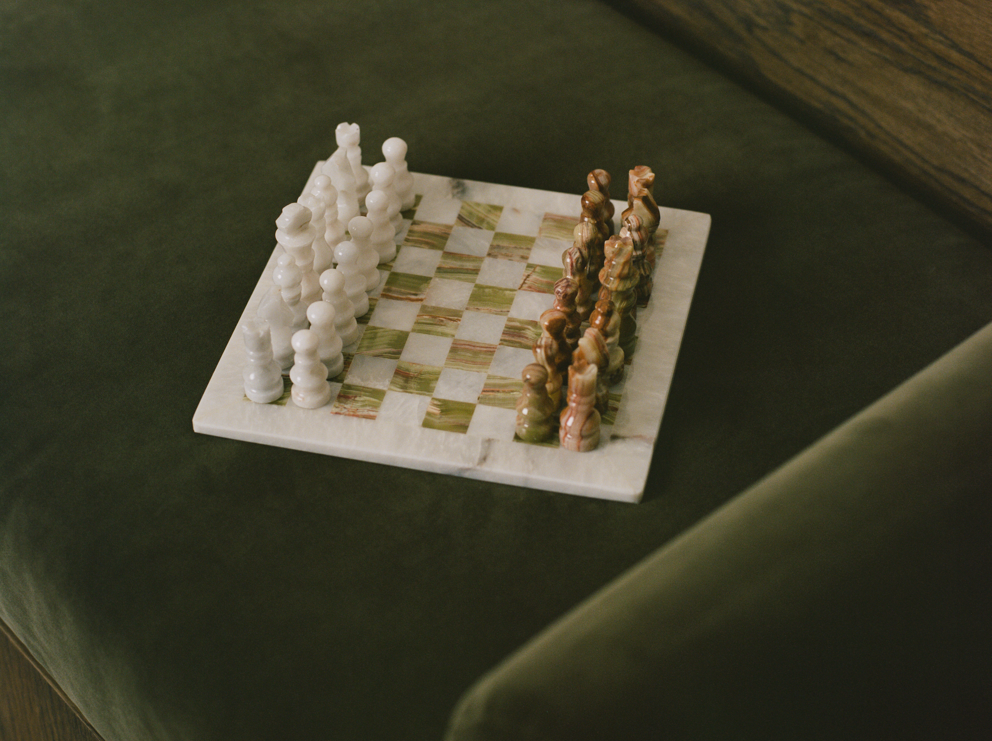 Chess Set - White Carrara Marble & Tiger Onyx