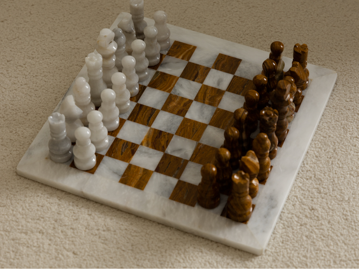 MARBLE & ONYX Chess Set - White Carrara Marble & Amber Onyx