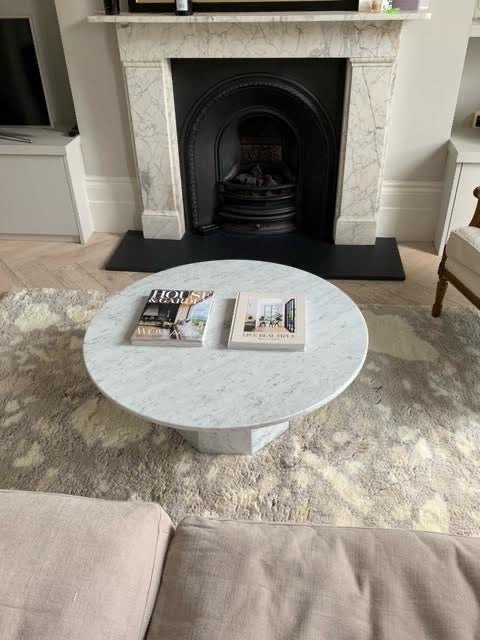 OTTO 90 Coffee Table in Polished White Carrara Marble