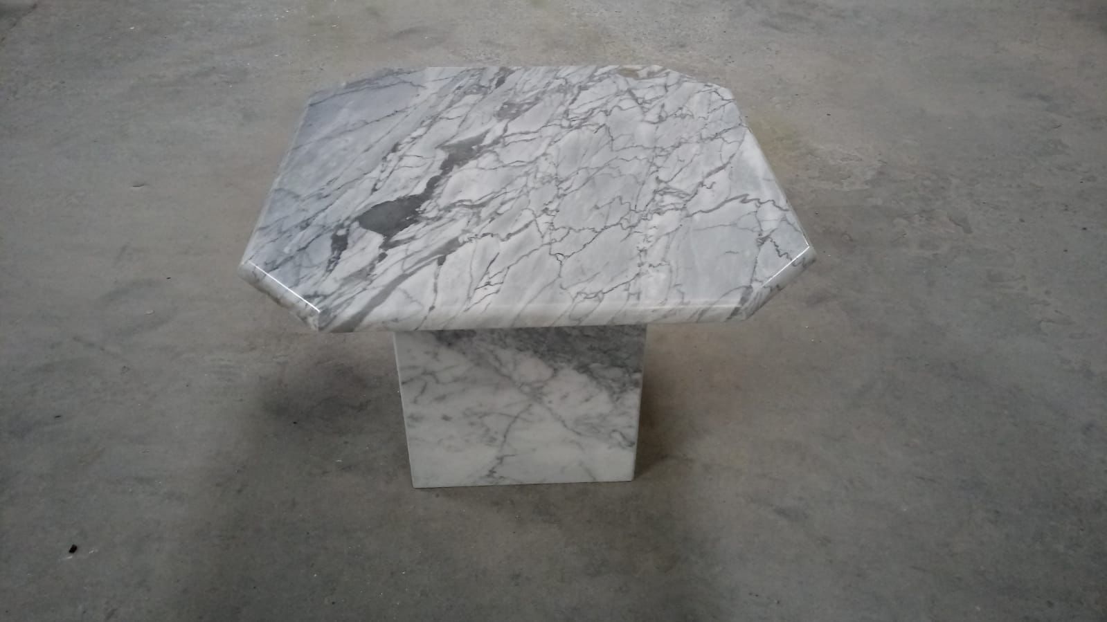 Bespoke FACET 60 - Coffee Table - AW25 Archive Sale