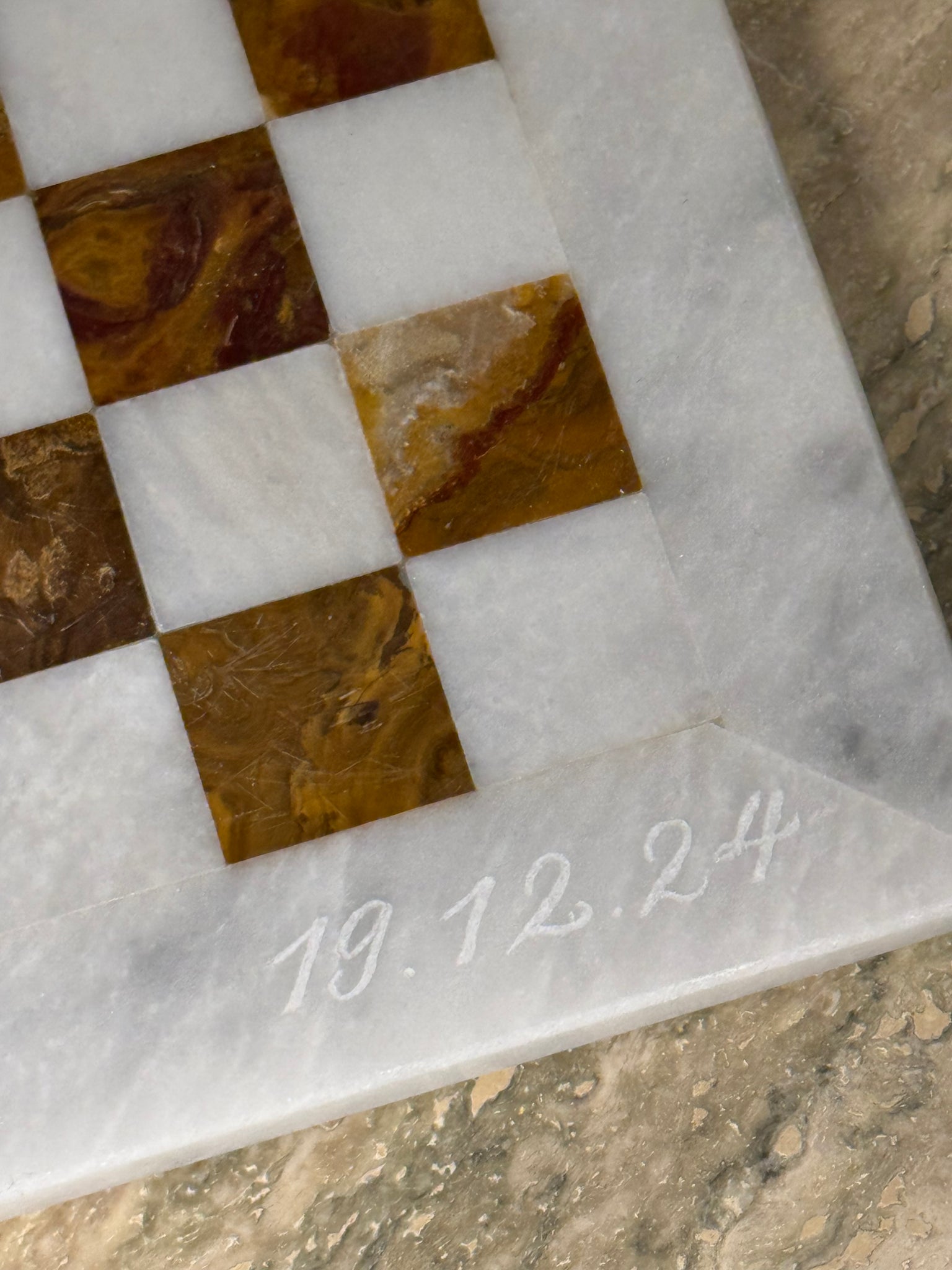 "COMPORTA" Marble & Onyx Chess Set