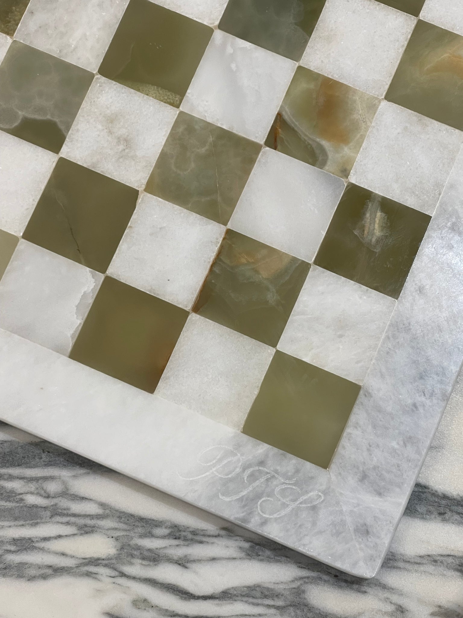 "CARTAGENA" Marble & Onyx Chess Set