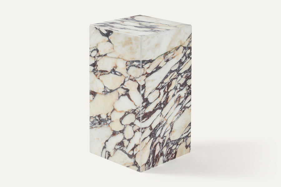 FORTIS Column in Honed Calacatta Viola Marble