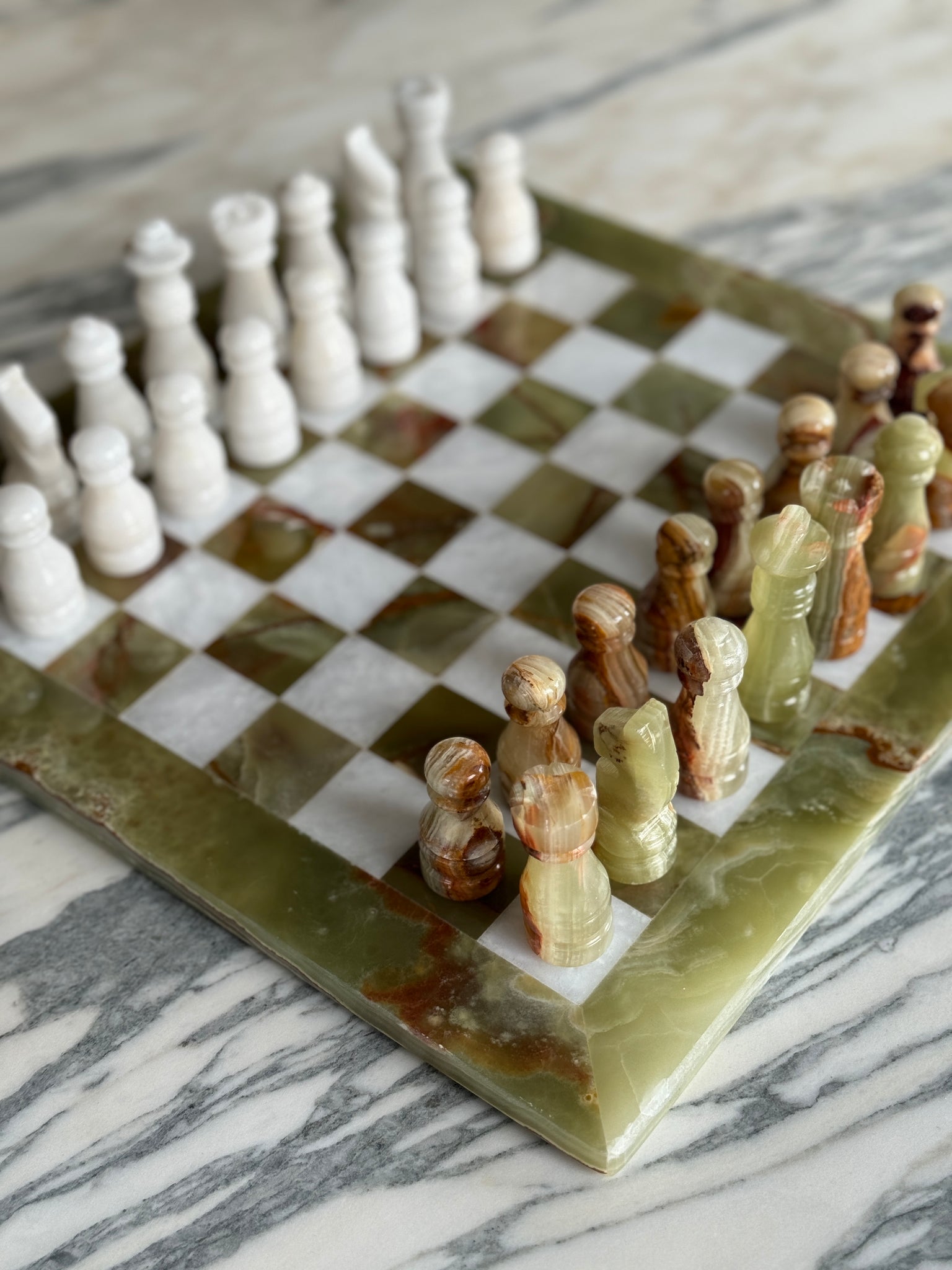MARBLE & ONYX Chess Set - Tiger Green Onyx & White Carrara Marble